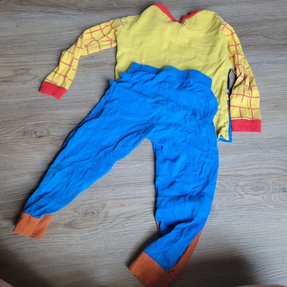 Disney Pajama Set Kids 4T Yellow Woody Costume Toy Story Snug Fit Cotton PJs